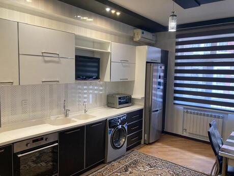 3-room apartment for rent, 135 m², Nəriman Nərimanov: 1 199 ₼/mo 4