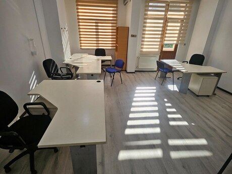 2 otaqlı ofis - Nizami m. - 95 m²