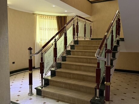 6 otaqlı həyət evi, 1 000 m², 8 Noyabr: 2 600 000 ₼ 5