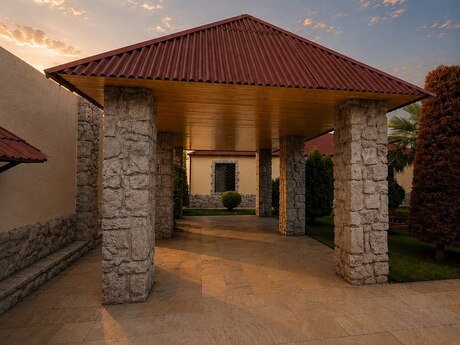 5 otaqlı həyət evi/bağ evi - Mərdəkan q. - 200 m²