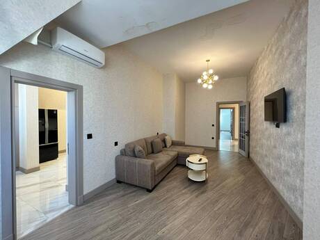 Аренда: 3-комнатная квартира, 142 м², Elmlər Akademiyası: 1 400 ₼/мес 2