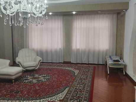 Elan №6232746 - Bakı, Nizami m., 3 otaqlı, 150 m², 10/17 mərtəbə