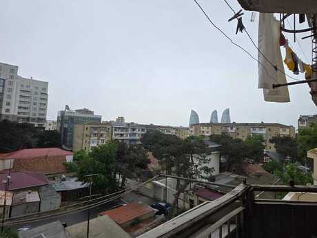 3 otaqlı köhnə tikili - Yasamal r. - 90 m²