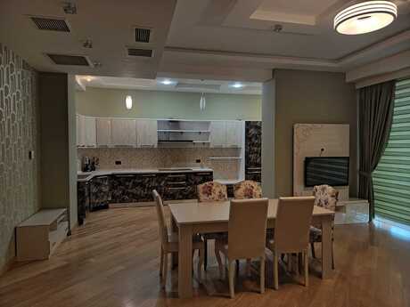 Kirayə 3 otaqlı mənzil, 120 m², Altes Plaza: 1 500 ₼/ay 4