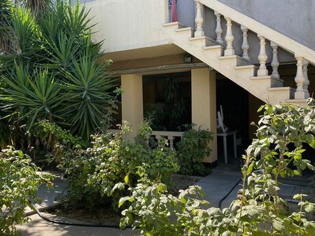 6 otaqlı həyət evi, 550 m², Azadlıq Prospekti: 390 000 ₼ 2