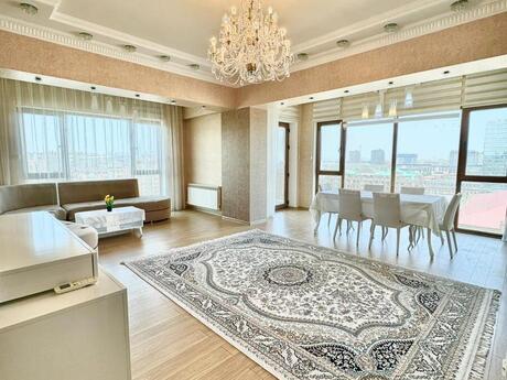 Elan №6233254 - Bakı, Şah İsmayıl Xətai m., 4 otaqlı, 185 m², 18/20 mərtəbə