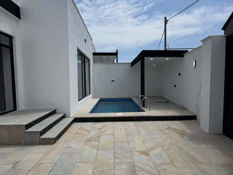 4 otaqlı həyət evi, 80 m², Şüvəlan: 144 000 ₼ 2