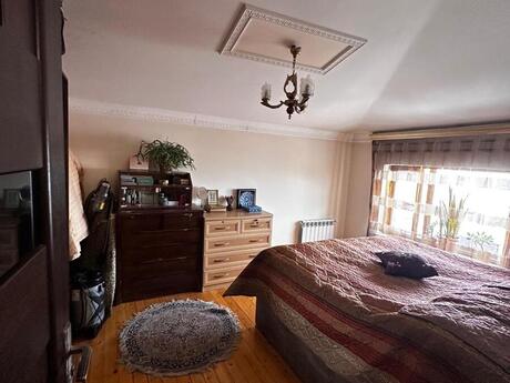 3 otaqlı mənzil, 110 m², 8 Noyabr: 179 000 ₼ 3