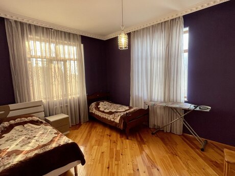 6 otaqlı həyət evi/bağ evi - Masazır q. - 400 m²