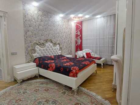 3 otaqlı mənzil, 141 m², 20 Yanvar: 350 000 ₼ 3