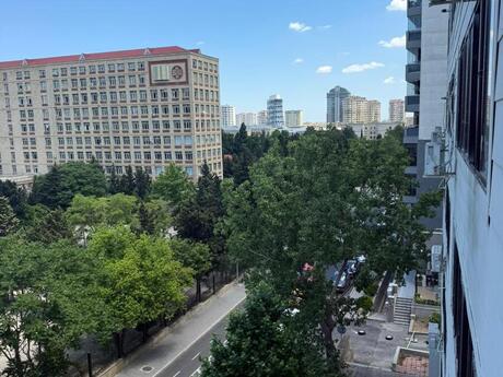 Elan №6234011 - Bakı, Elmlər Akademiyası m., 3 otaqlı, 74 m², 5/9 mərtəbə