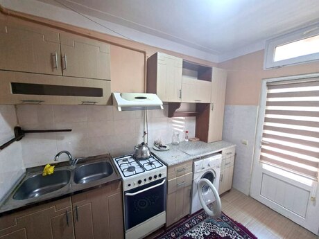 Elan №6234118 - Bakı, Elmlər Akademiyası m., 2 otaqlı, 50 m², 4/5 mərtəbə