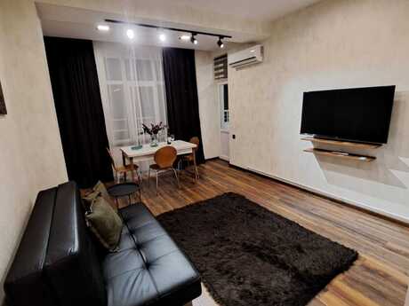 Elan №6234246 - Bakı, Şah İsmayıl Xətai m., 2 otaqlı, 73 m², 14/18 mərtəbə