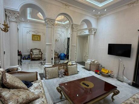 Elan №6234509 - Bakı, Sahil m., 4 otaqlı, 213 m², 4/5 mərtəbə