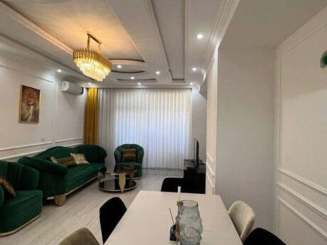 3-комн. новостройка - м. 8 ноября - 142 м²