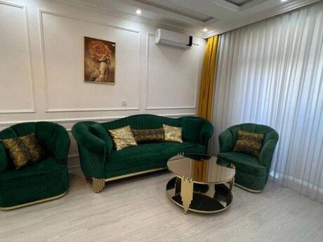 3-комн. новостройка - м. 8 ноября - 142 м²