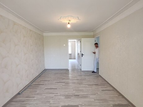 Elan №6234626 - Bakı, İnşaatçılar m., 3 otaqlı, 55 m², 3/5 mərtəbə