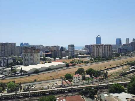 4 otaqlı mənzil, 215 m², 28 May: 592 000 ₼ 4
