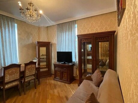 Объявление №6234660 - Баку, м. Иншаатчылар, 2-комн., 80 м², 2/16 этаж