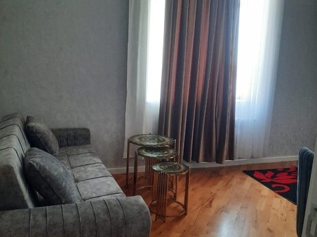 Elan №6234684 - Bakı, 28 May m., 2 otaqlı, 80 m², 11/17 mərtəbə