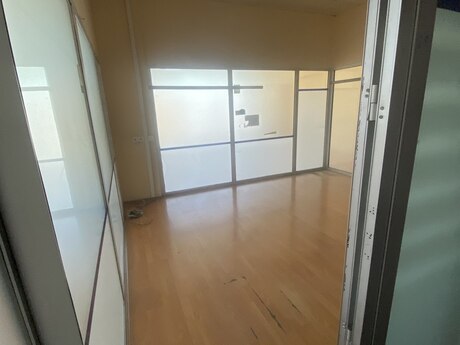 20 otaqlı ofis - 28 May m. - 750 m²
