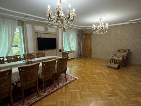 4-room apartment, 133 m², Bakıxanov: 330 000 ₼ 3
