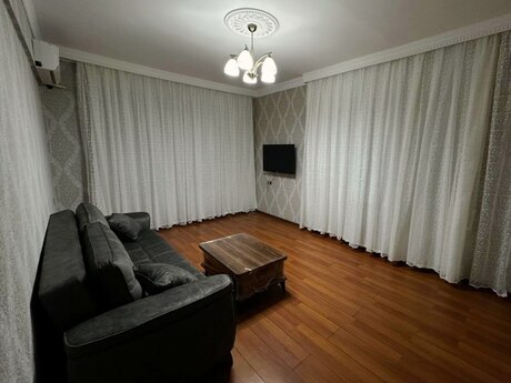 Elan №6234912 - Bakı, Şah İsmayıl Xətai m., 2 otaqlı, 65 m², 11/18 mərtəbə
