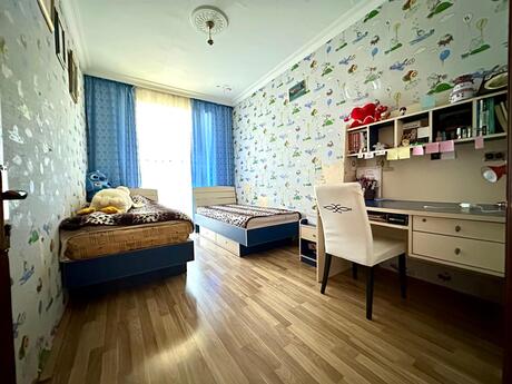 Elan №6235031 - Bakı, Qara Qarayev m., 4 otaqlı, 110 m², 5/5 mərtəbə