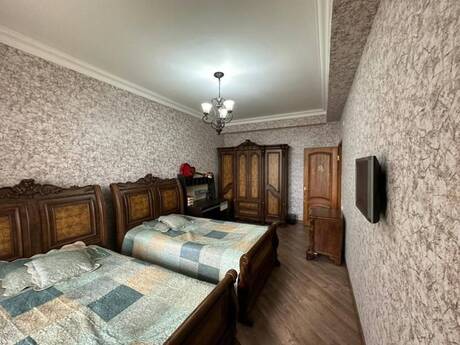 Kirayə 4 otaqlı mənzil, 240 m², Elmlər Akademiyası: 1 300 ₼/ay 3