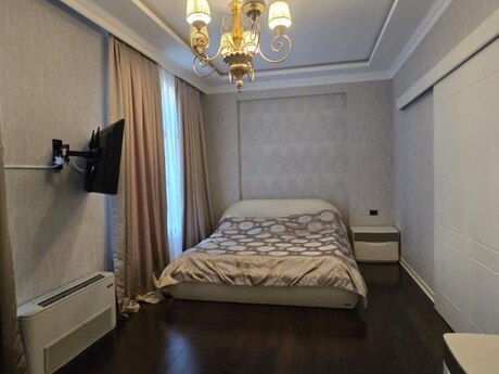 Аренда: 3-комнатная квартира, 137 м², Nizami: 2 300 ₼/мес 5