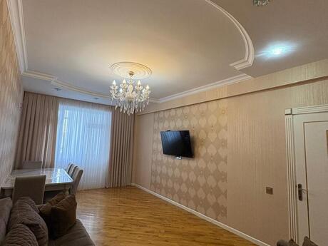 Elan №6235367 - Bakı, İnşaatçılar m., 2 otaqlı, 70 m², 4/12 mərtəbə