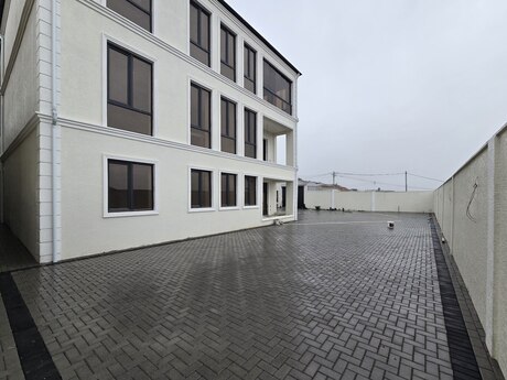 8 otaqlı həyət evi, 400 m², Badamdar: 440 000 ₼ 3