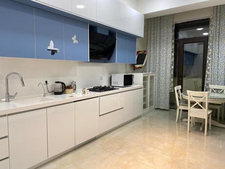 Elan №6235396 - Bakı, Nizami m., 3 otaqlı, 140 m², 9/16 mərtəbə