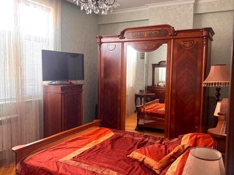 3 otaqlı mənzil, 132 m², İnşaatçılar: 345 000 ₼ 5