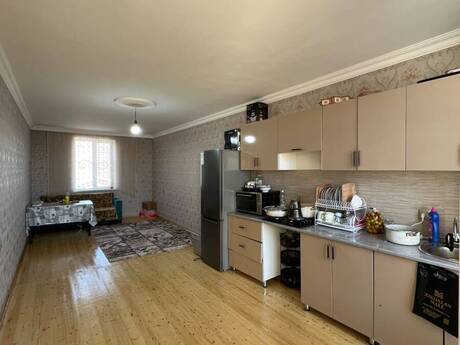 6 otaqlı həyət evi/bağ evi - Masazır q. - 160 m²