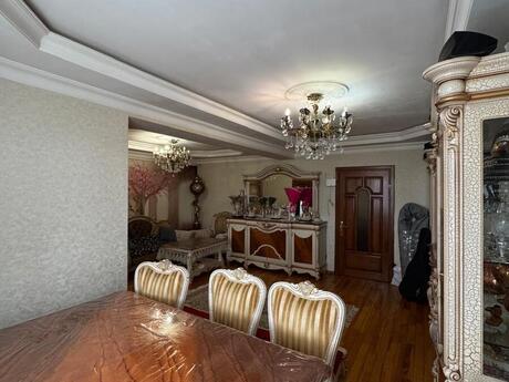 3 otaqlı köhnə tikili - Avtovağzal m. - 90 m²