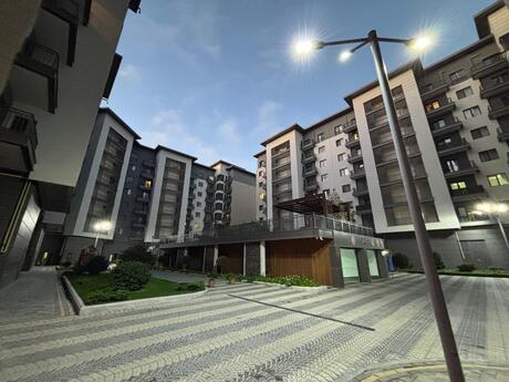 Elan №6236180 - Bakı, Ağ şəhər q., 3 otaqlı, 130 m², 3/7 mərtəbə