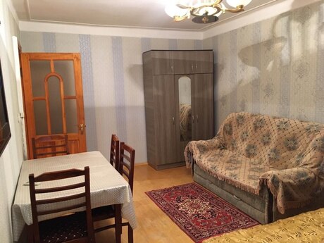 м. Элмляр Академиясы