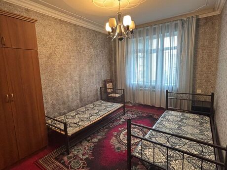3 otaqlı köhnə tikili - Memar Əcəmi m. - 60 m²