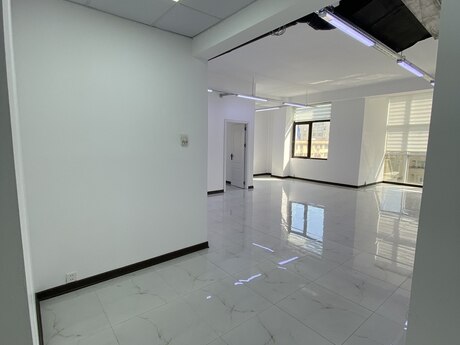 2 otaqlı ofis - 28 May m. - 71 m²