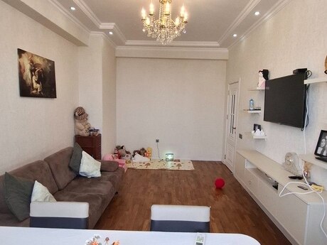 2 otaqlı mənzil, 82 m², Azadlıq Prospekti: 235 000 ₼ 2