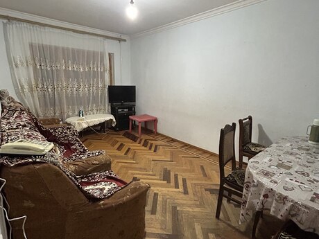 м. Ази Асланов