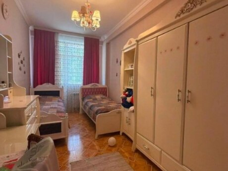 3 otaqlı mənzil, 100 m², 8-ci mikrorayon: 355 000 ₼ 3