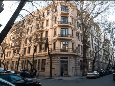 Объявление №6235973 - Баку, м. Ичеришехер, 3-комн., 65 м², 5/5 этаж