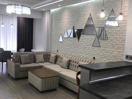Elan №6237001 - Bakı, Elmlər Akademiyası m., 2 otaqlı, 85 m², 18/19 mərtəbə