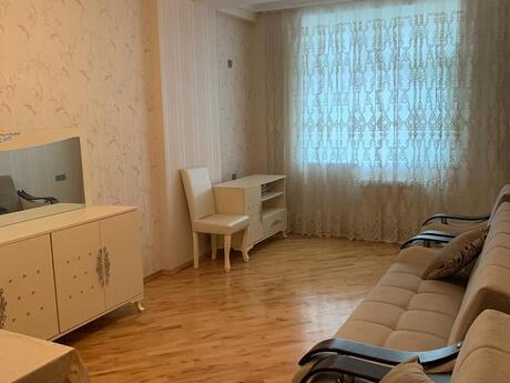 2 otaqlı yeni tikili - 8 Noyabr m. - 90 m²