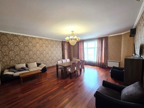 Elan №6237296 - Bakı, Nizami m., 3 otaqlı, 170 m², 21/23 mərtəbə
