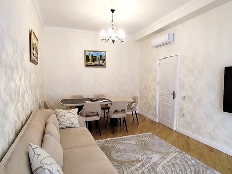 3-комнатная квартира, 102 м², 28 May: 610 000 ₼ 3