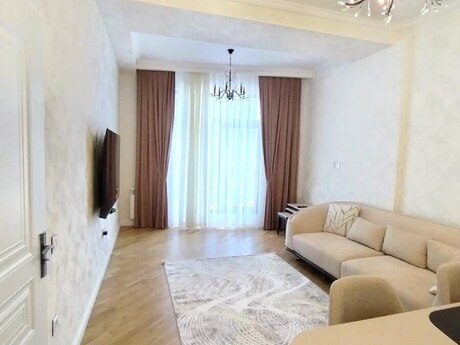 3-комнатная квартира, 102 м², 28 May: 610 000 ₼ 2