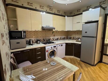 Elan №6237467 - Bakı, Şah İsmayıl Xətai m., 3 otaqlı, 100 m², 14/20 mərtəbə